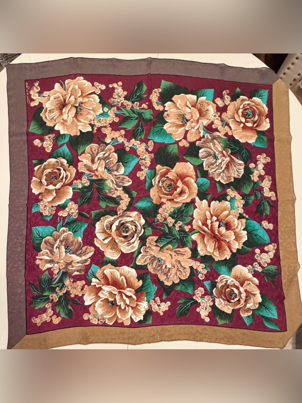 VINTAGE: Oscar de la Renta | ladies floral print square silk scarf